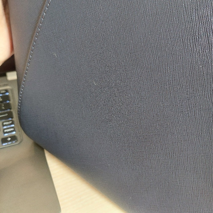 Michael Kors Navy Saffiano Leather Jet Set Large Chain Shoulder Tote Bag | Gently Used |