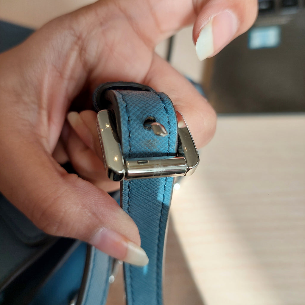 Michael Kors Blue Saffiano Leather Crossbody Bag | Pre Loved |