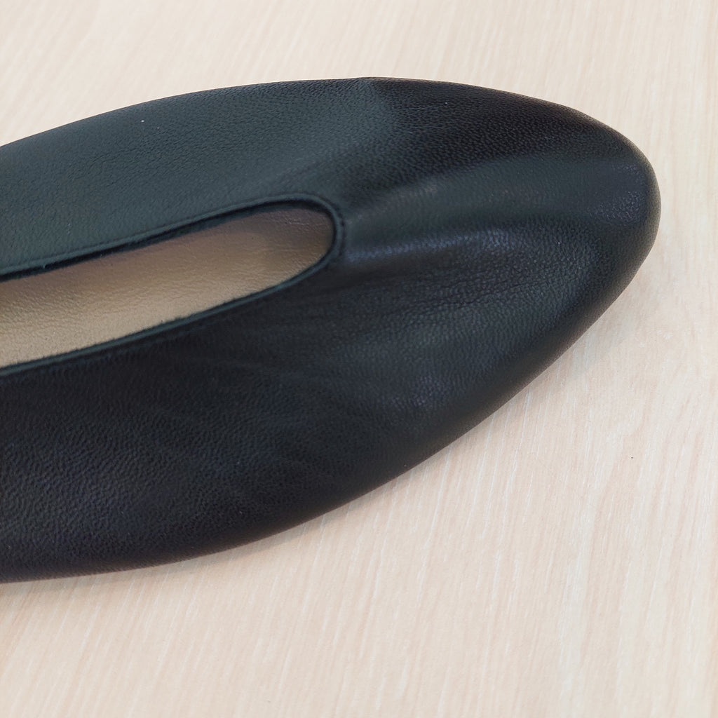 ZARA Black Leather Ballet Flats | Pre Loved |