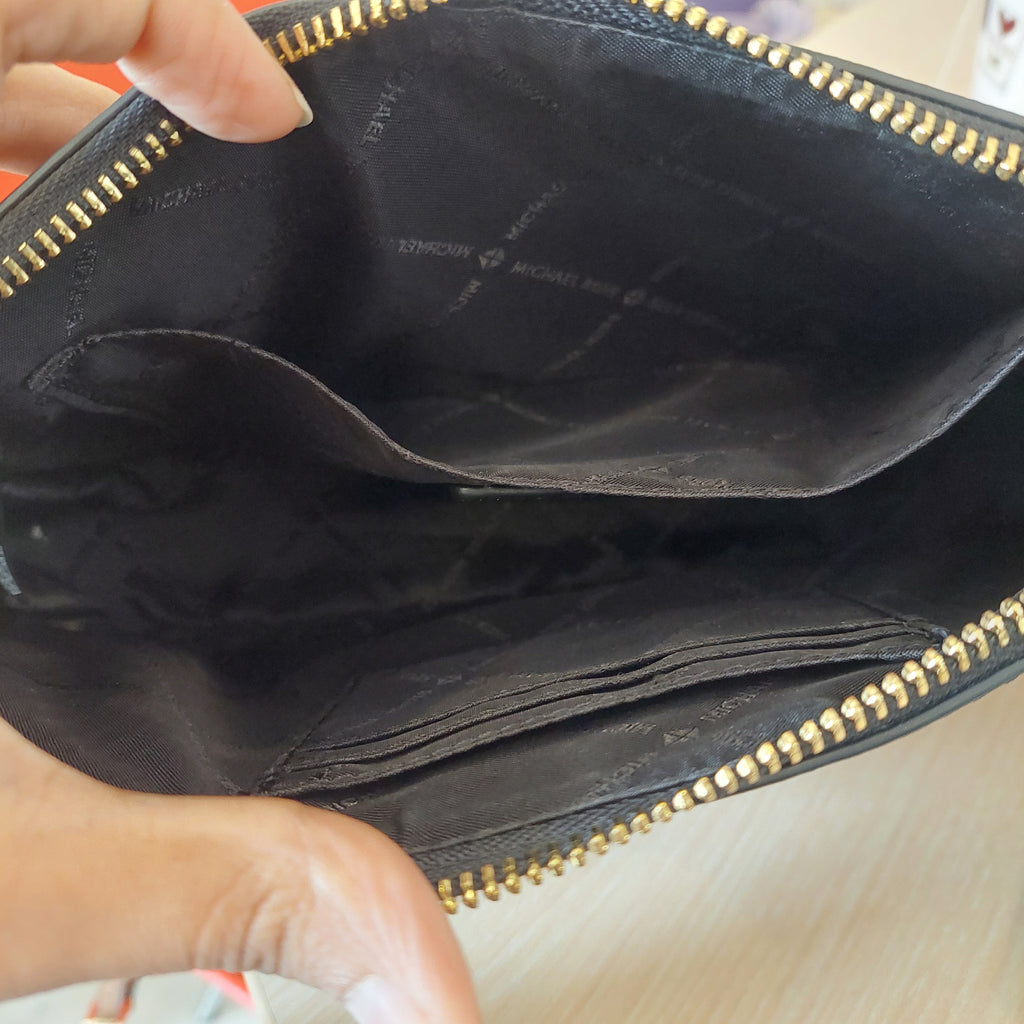 Michael Kors Black Gold Chain Leather Crossbody Bag | Gently Used |