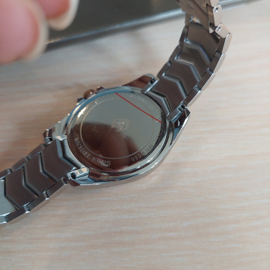 Michael Kors Stones Embellished Round Dial MK 6686 Stainless Steel Analog Watch | Gently Used |