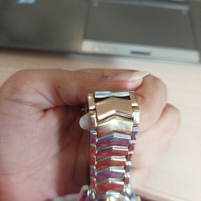 Michael Kors Stones Embellished Round Dial MK 6686 Stainless Steel Analog Watch | Gently Used |