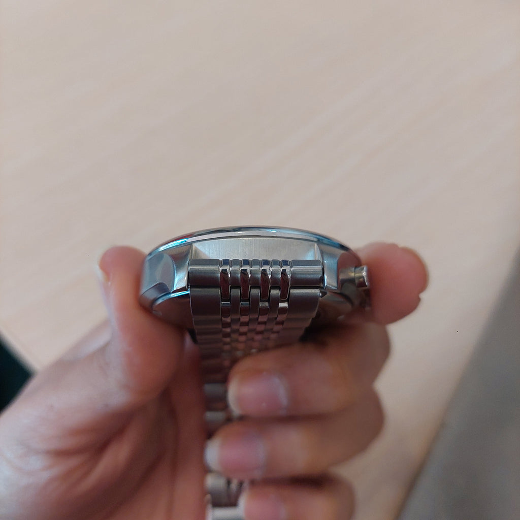 Michael Kors Men's Merrick Silver Dial Chronograph MK8637 Watch | Gently Used |