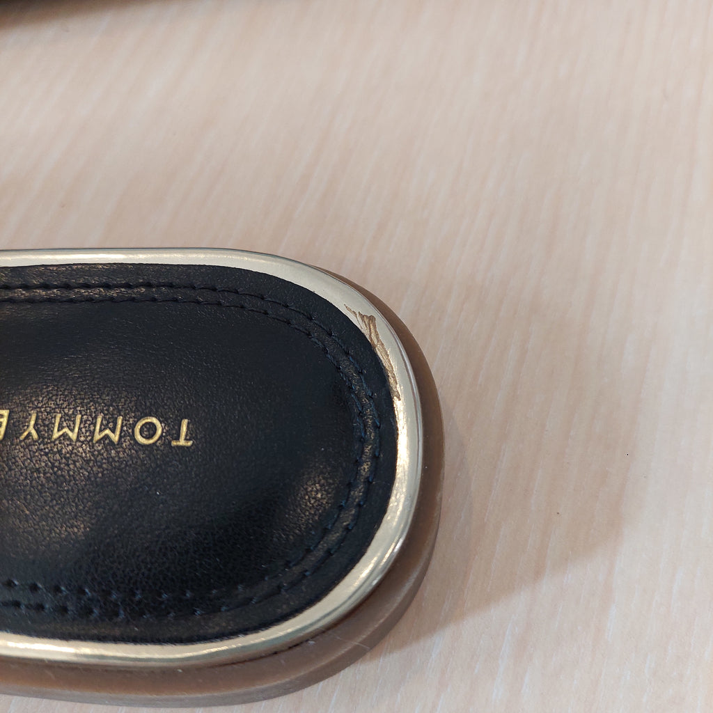 Tommy Hilfiger Black Logo Flats | Pre Loved |