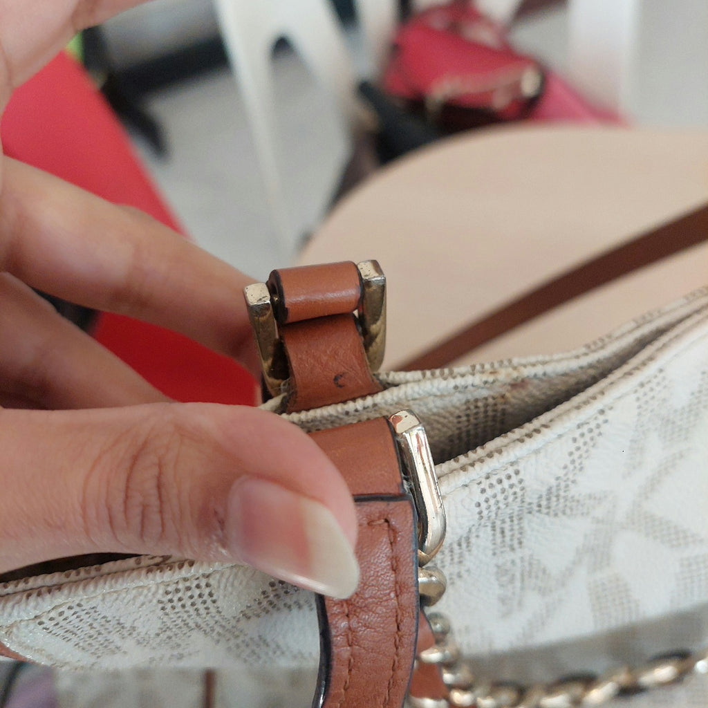 Michael Kors Vanilla Monogram Chain Tote | Pre Loved |