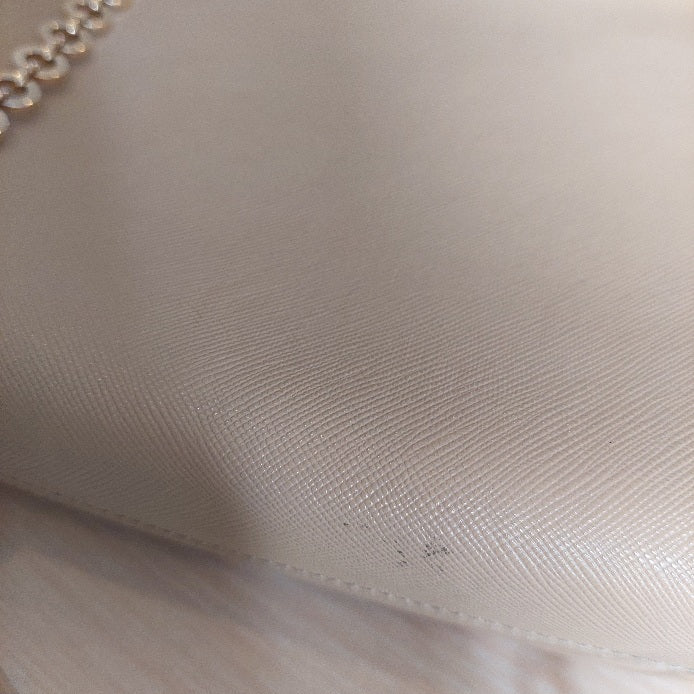 Salvatore Ferragamo Beige Leather Gancini Chain Shoulder Bag | Pre Loved |