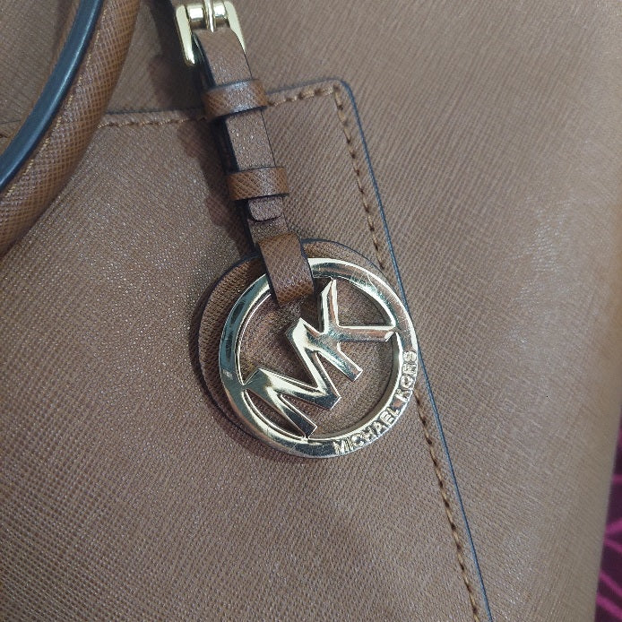 Michael Kors Brown Greenwich Sienna Large Saffiano Leather Bag | Pre Loved |