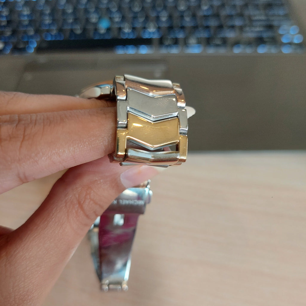 Michael Kors Stones Embellished Round Dial MK 6686 Stainless Steel Analog Watch | Gently Used |