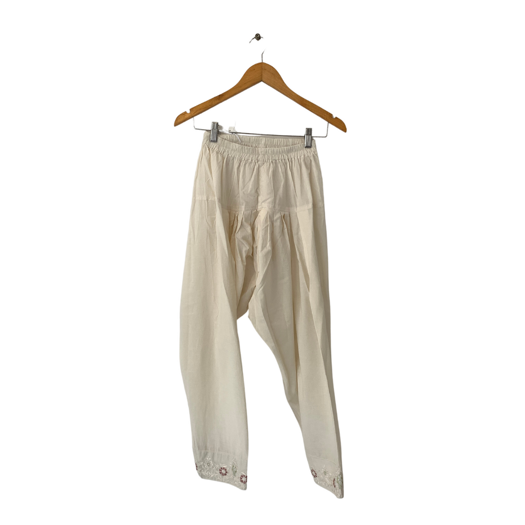 Zara Shahjahan Off-white Embroidered Kameez (3 pieces) | Gently Used |