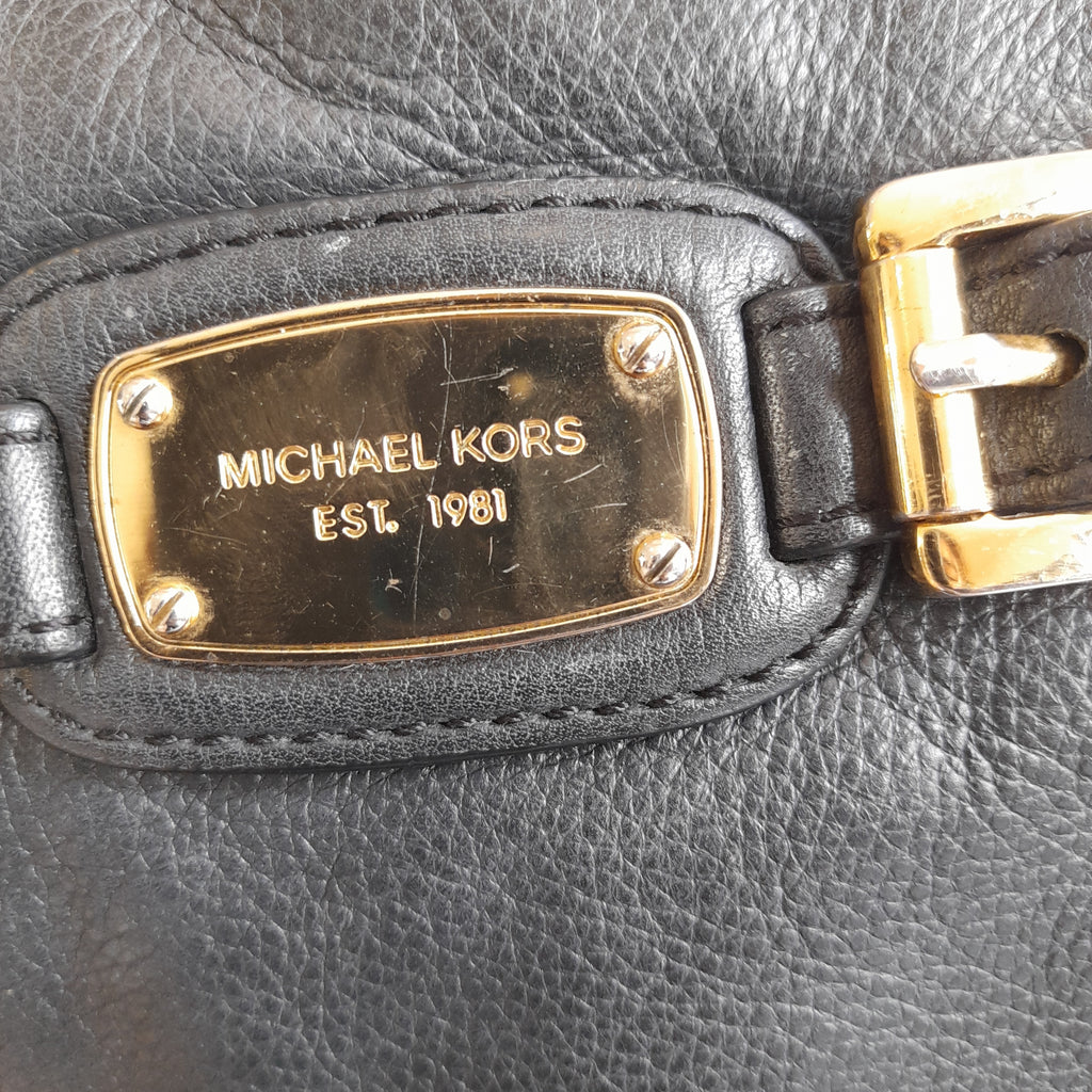 Michael Kors Black Leather Crossbody Bag | Pre Loved |