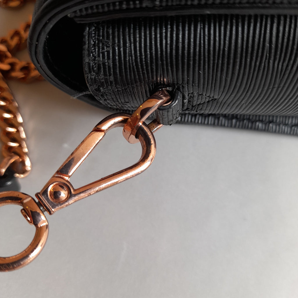 Ted Baker Black Leather Bow Detail Crossbody Bag | Pre Loved |