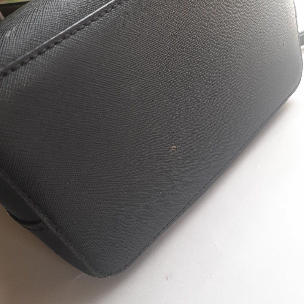 Michael Kors 'Suri' Black Leather Bucket Messenger Bag | Gently Used |