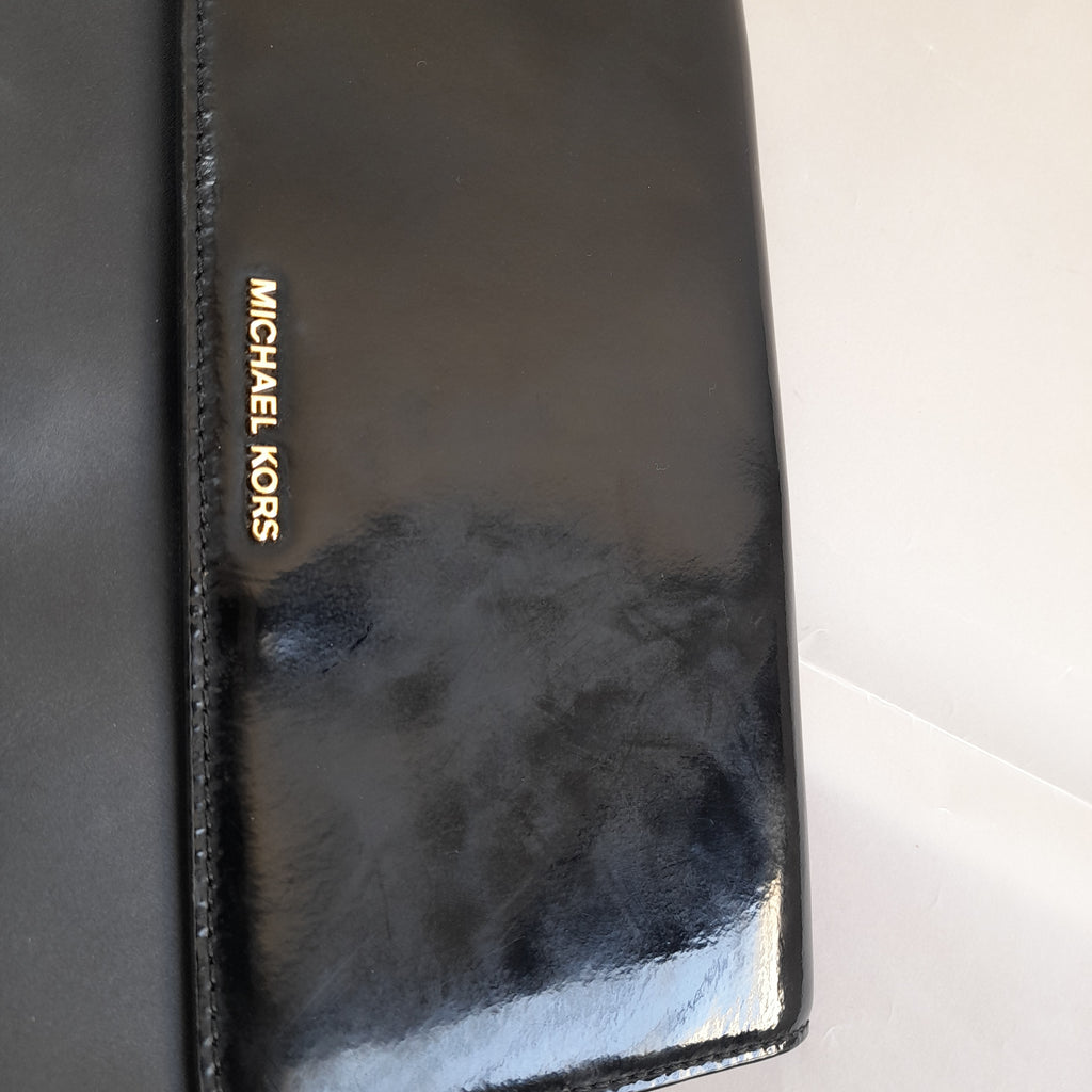 Michael Kors Black Patent 'Daniela' Front Flap Crossbody Bag | Pre Loved |