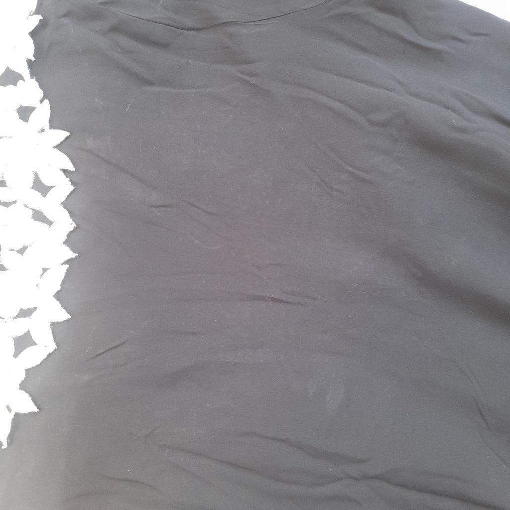 Riffat Aliani Black and Beige Lace Trim Kameez | Brand New |