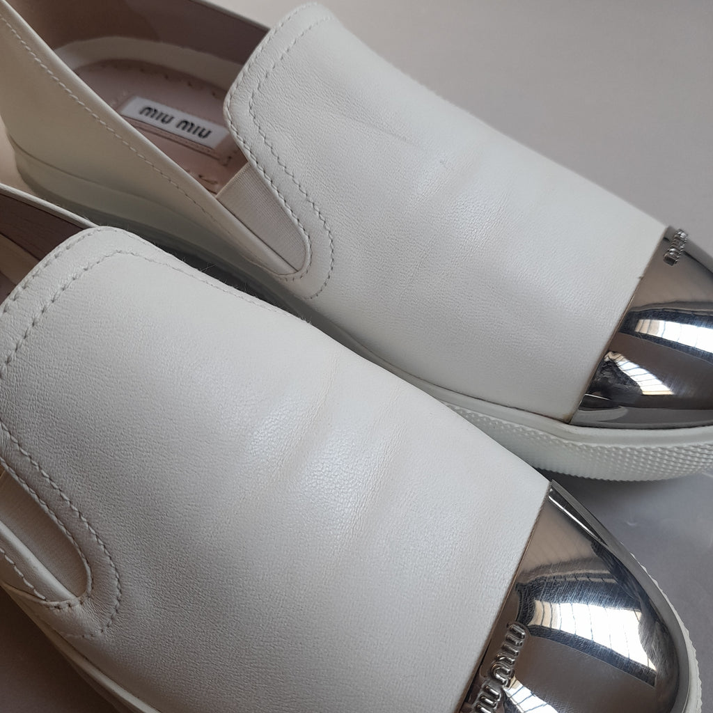 Miu Miu White Leather and Silver Flats | Gently Used |