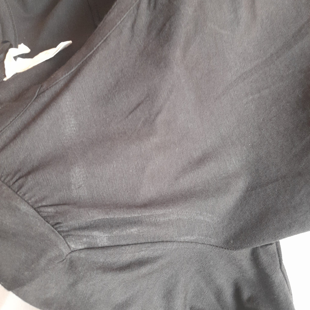 H&M Black V-neck Top | Pre Loved |