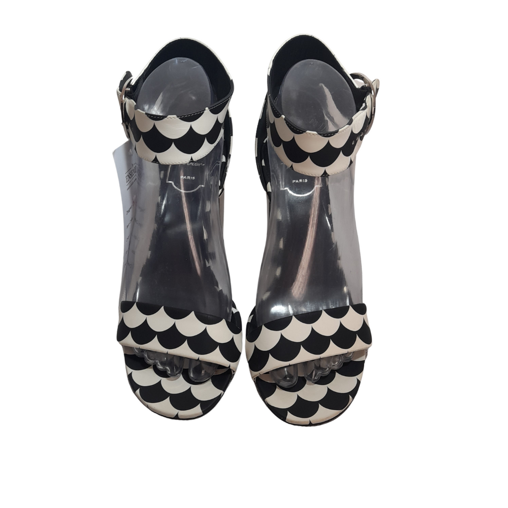 Roger Vivier Monochrome Podium Block Heels | Gently Used |