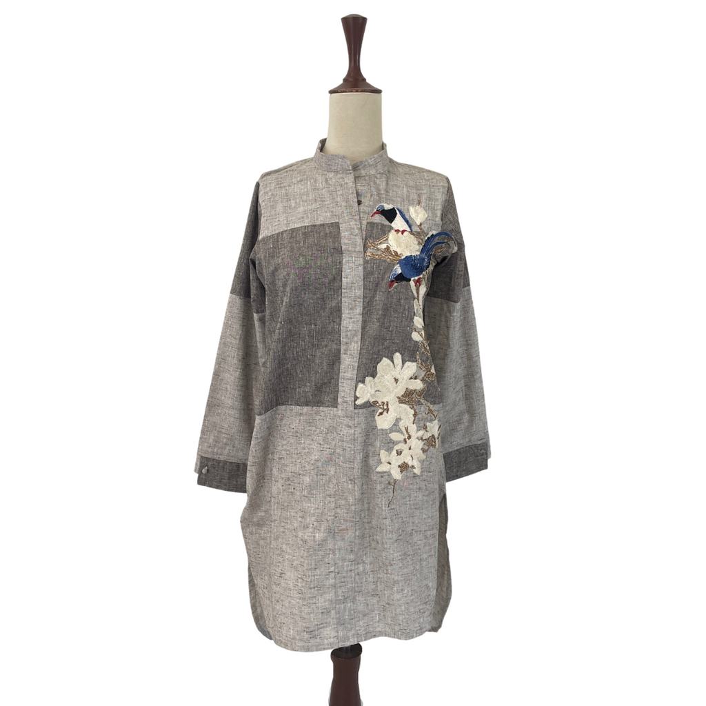 Sana Safinaz Grey Bird Embroidery Kameez | Brand New |