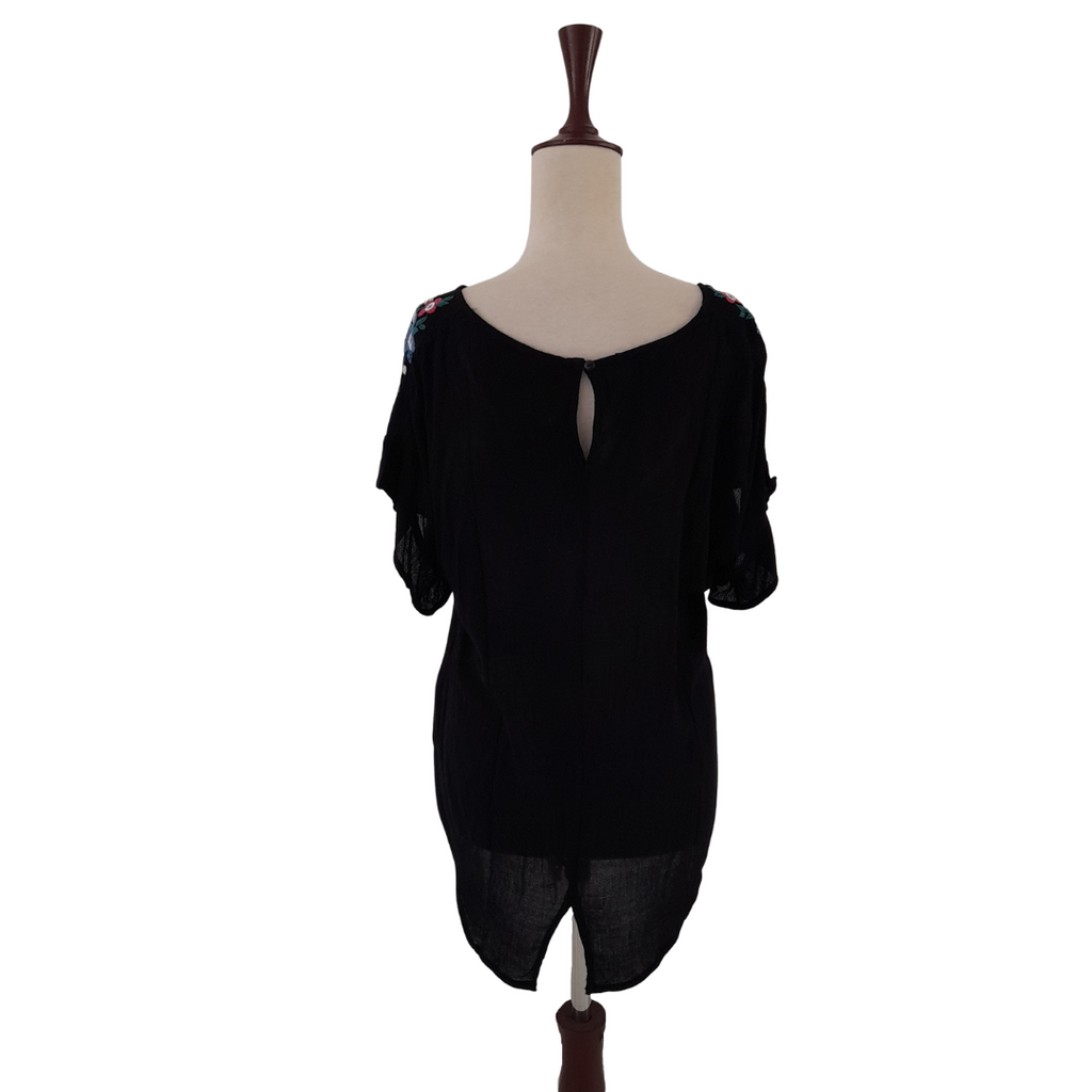 Yessica Black Embroidered Blouse | Pre Loved |