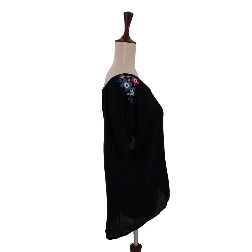 Yessica Black Embroidered Blouse | Pre Loved |