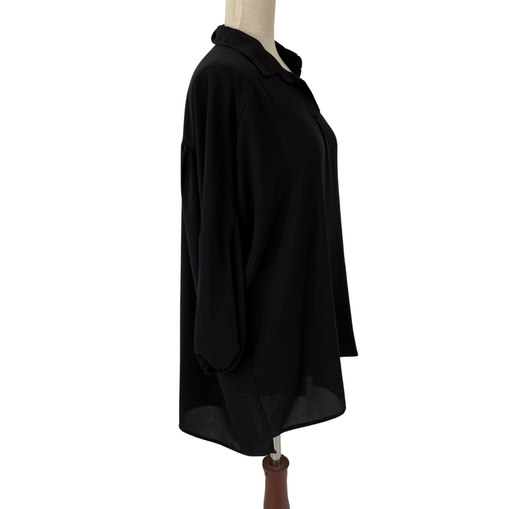 Unbeatable Black Tunic | Gently Used |