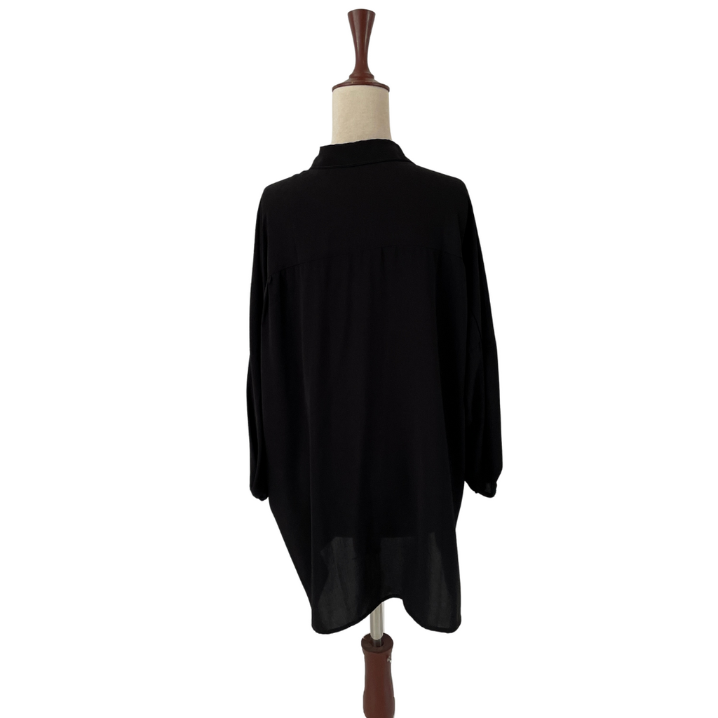 Unbeatable Black Tunic | Gently Used |