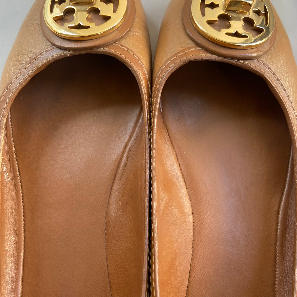 Tory Burch Tan Leather "Selma" Logo Ballet Flats | Pre Loved |