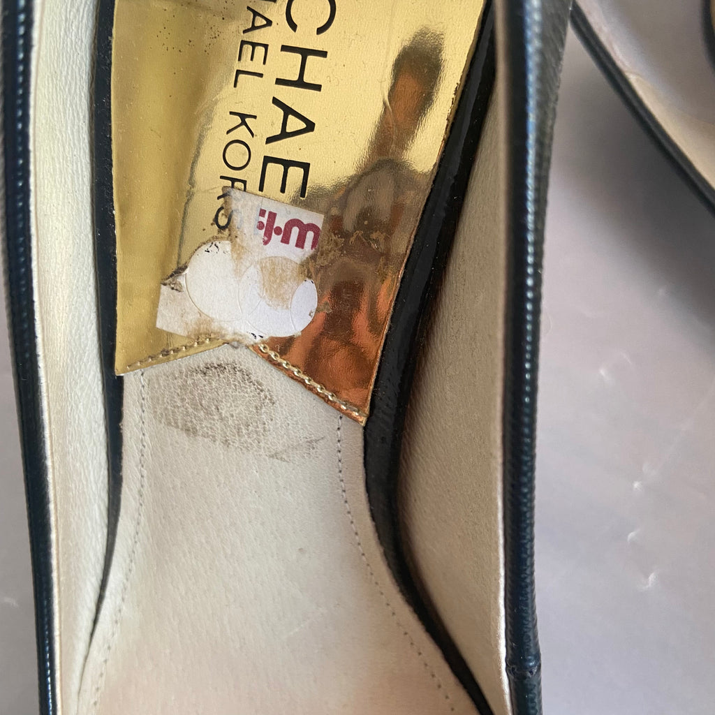 Michael Kors Forest Green Textured Leather Pumps | Pre Loved |