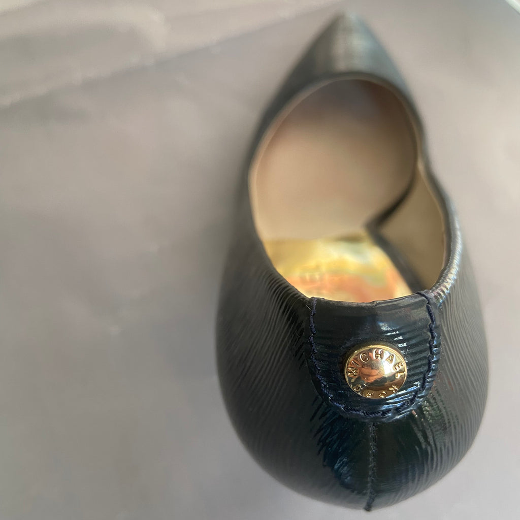 Michael Kors Forest Green Textured Leather Pumps | Pre Loved |