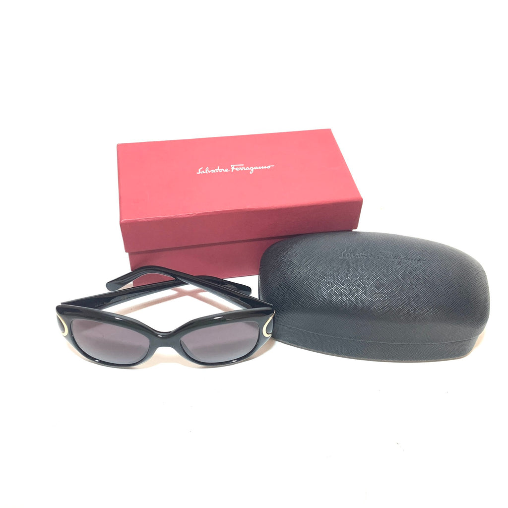Salvatore Ferragamo Black SF819S Cat-Eye Sunglasses | Gently Used |