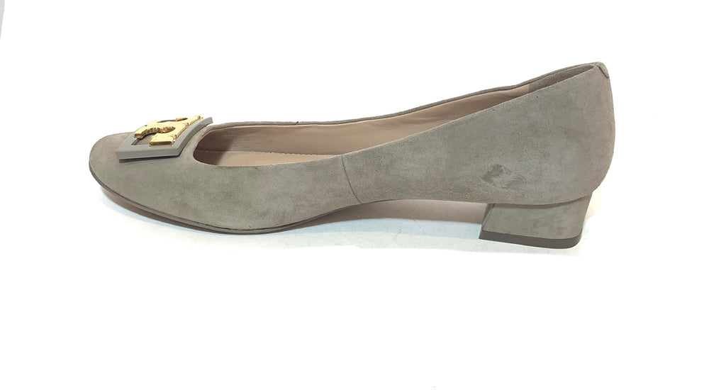 Tory Burch Light Grey Suede GIGI Block Heels | Pre Loved |