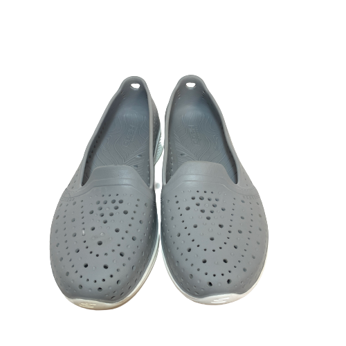 Skechers Grey Walking Shoes | Gently Used |