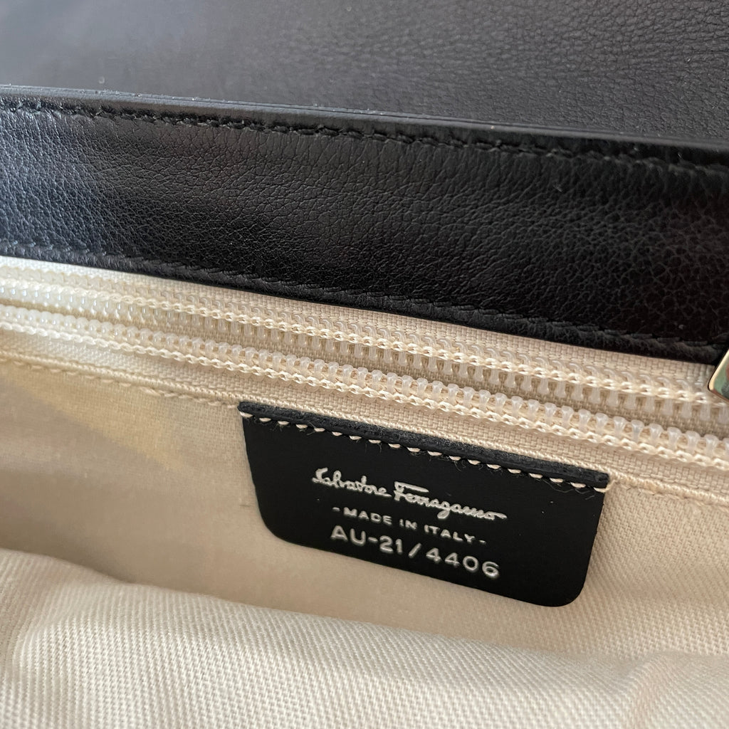 Salvatore Ferragamo Black Leather Shoulder Bag | Pre Loved |