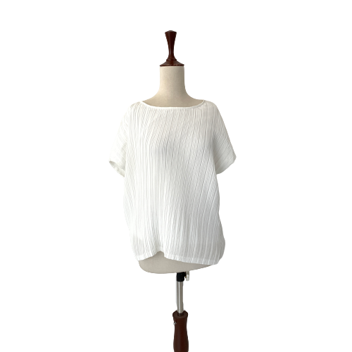 Sapphire West White Pleated Cap-Sleeved Shirt | Brand New |