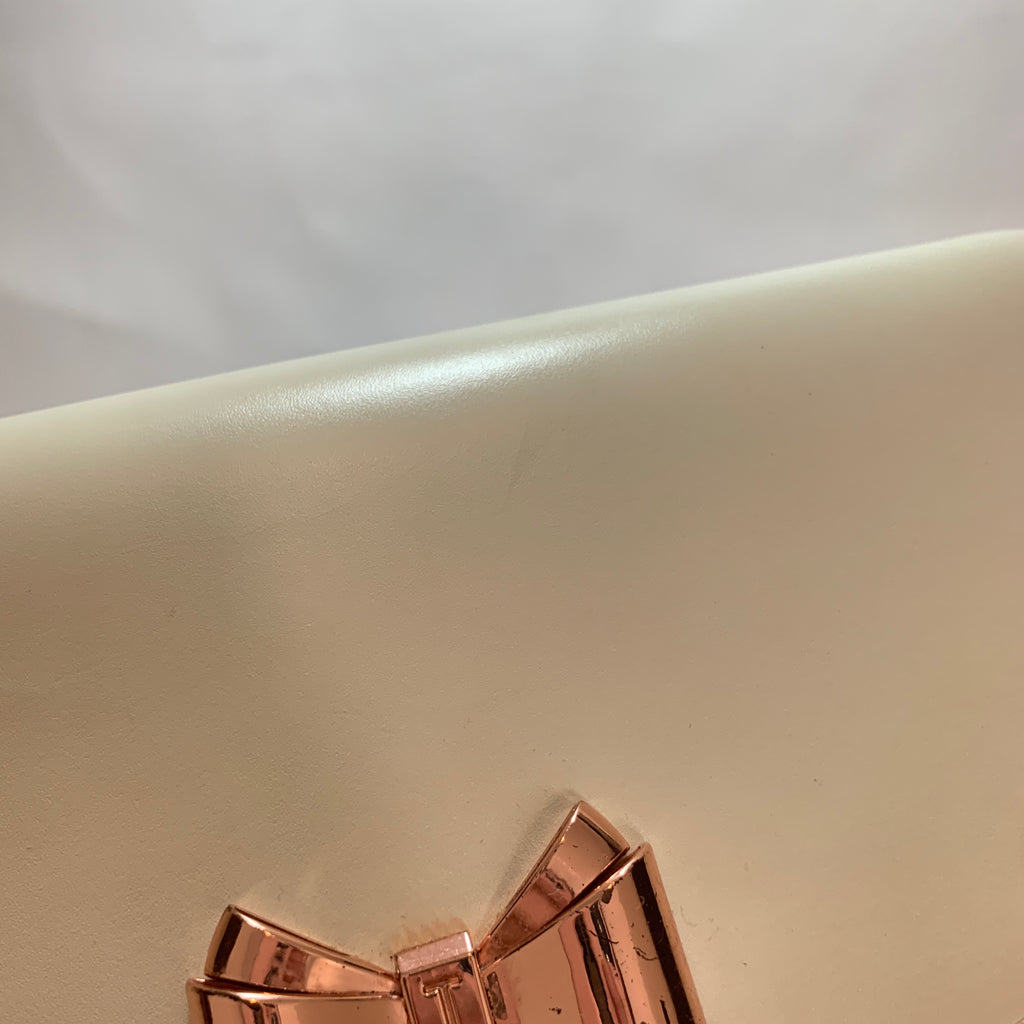 Ted Baker Off-White Leather Bow Shoulder Bag | Gently Used |