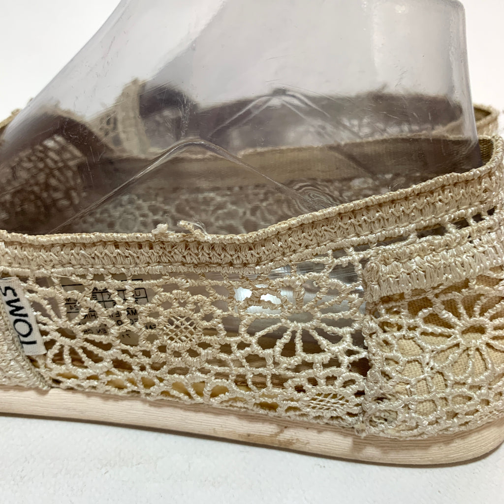 TOMS Ivory Lace Canvas Shoes | Pre Loved |