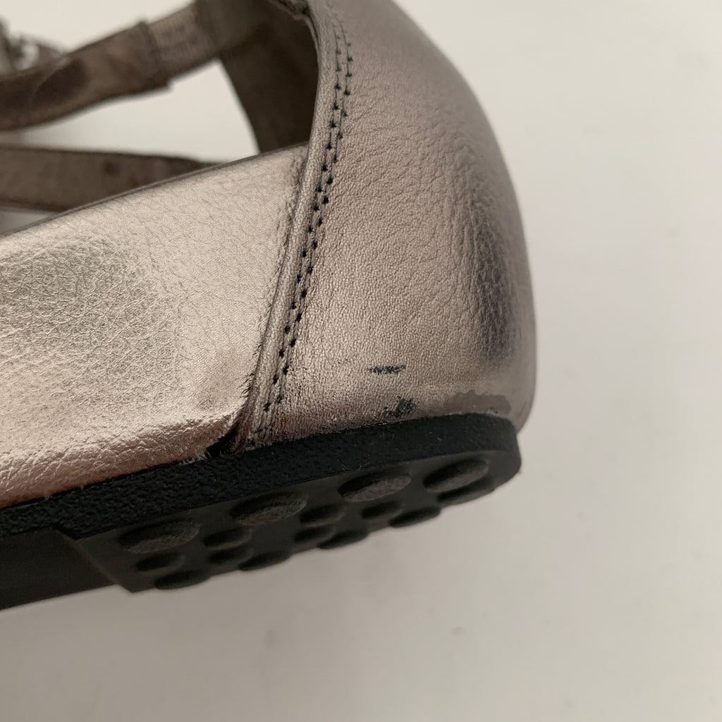 Sofft Dark Silver Leather Sandals | Gently Used |