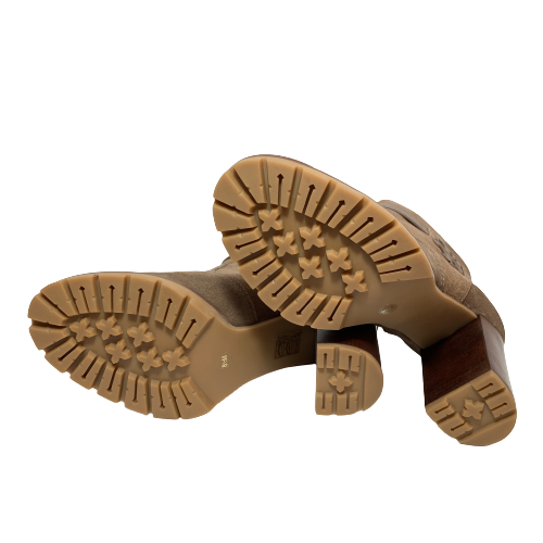 Tory Burch 'Leigh' Lug Sole Beige Suede Boots | Brand New |