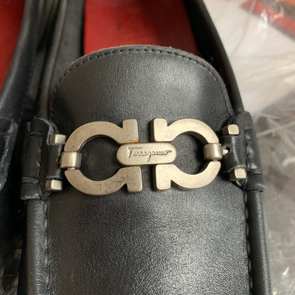 Salvatore Ferragamo Black Loafers | Pre Loved |