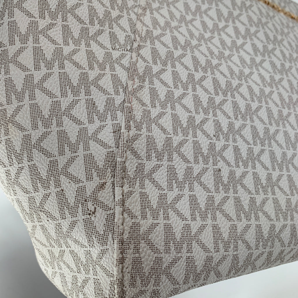 Michael Kors Vanilla Monogram Jet Set Travel Chain Shoulder Tote | Like New |