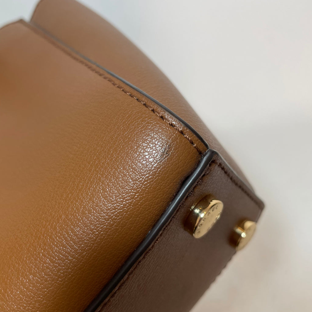 Michael Kors Tan Leather 'Ellis' Gold Studded Tote | Like New |