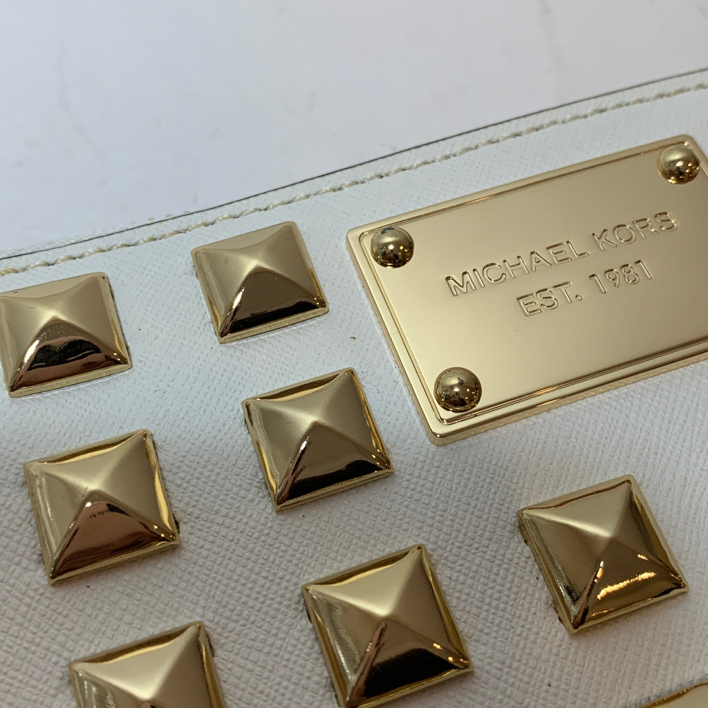 Michael Kors White Leather Studded Ziparound Wallet | Like New |