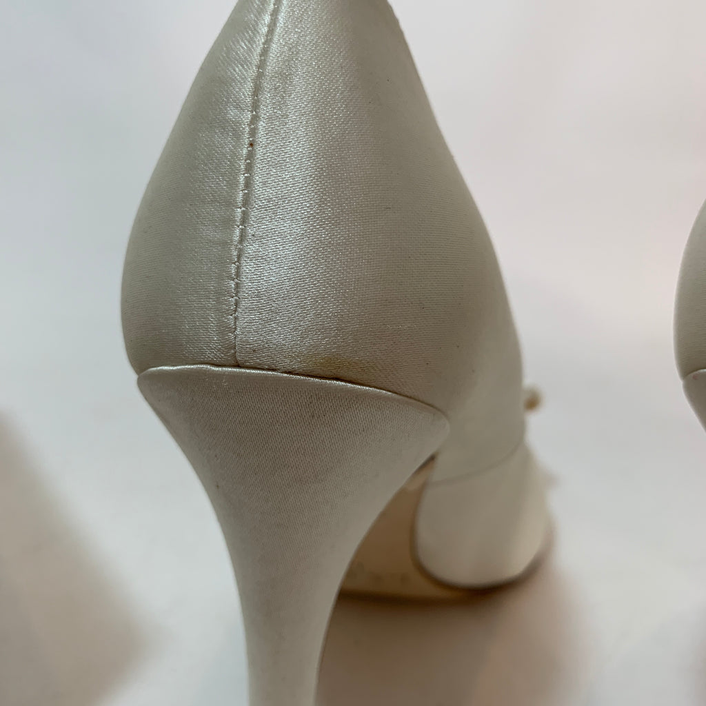 L.K Bennett Cream Satin Bow Heels | Like New |