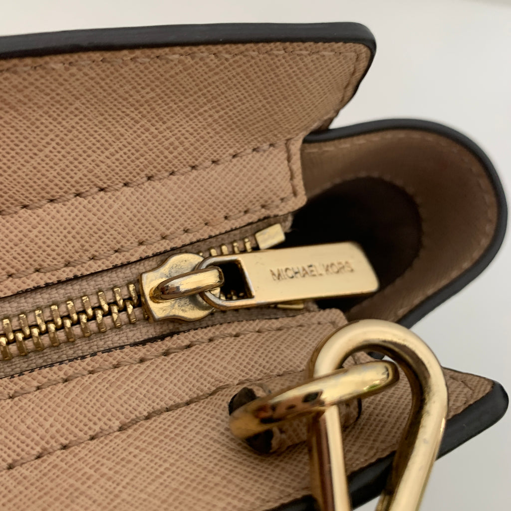 Michael Kors Light Blush Pink Small Studded Selma Crossbody Bag | Pre Loved |