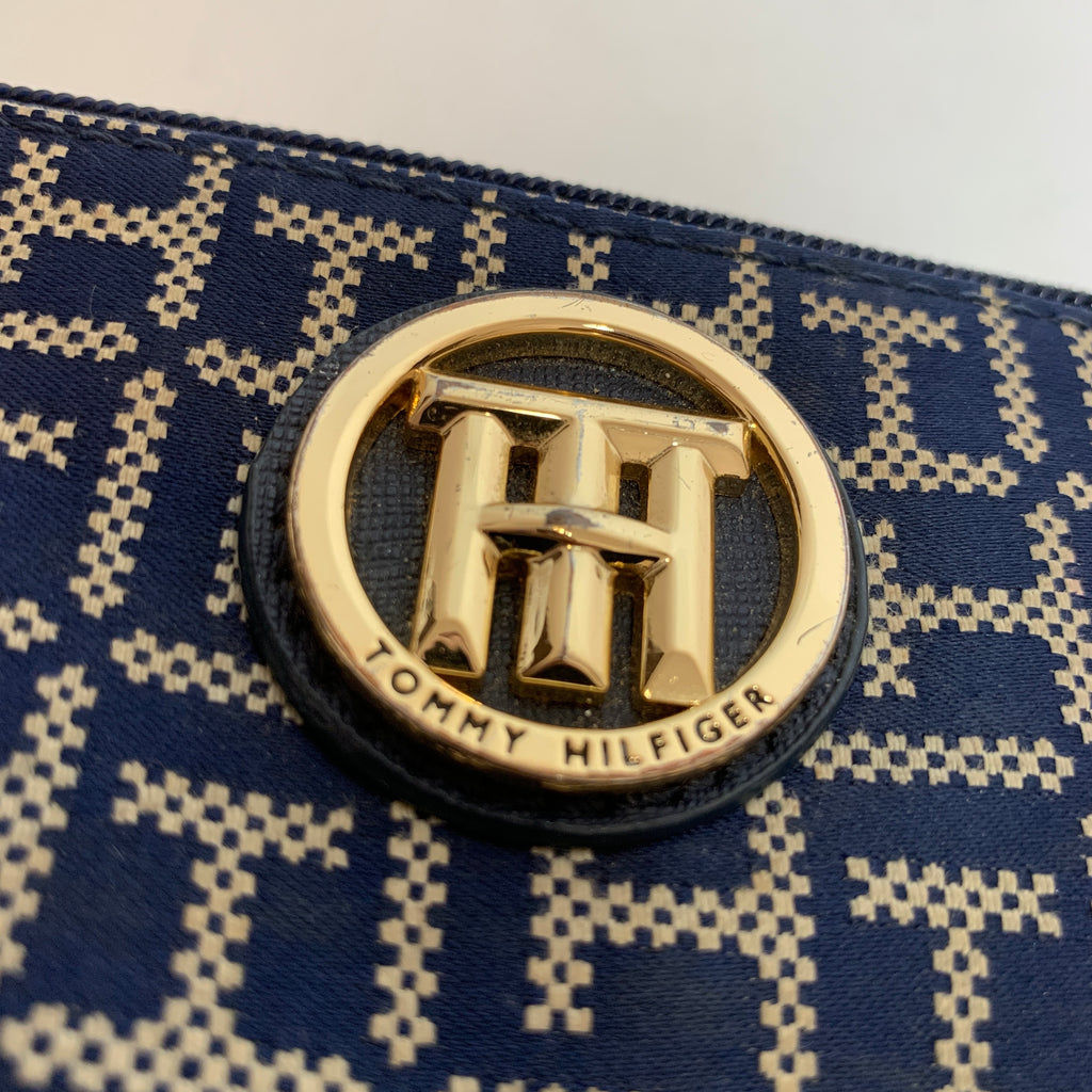 Tommy Hilfiger Monogram Navy Crossbody Bag | Gently Used |