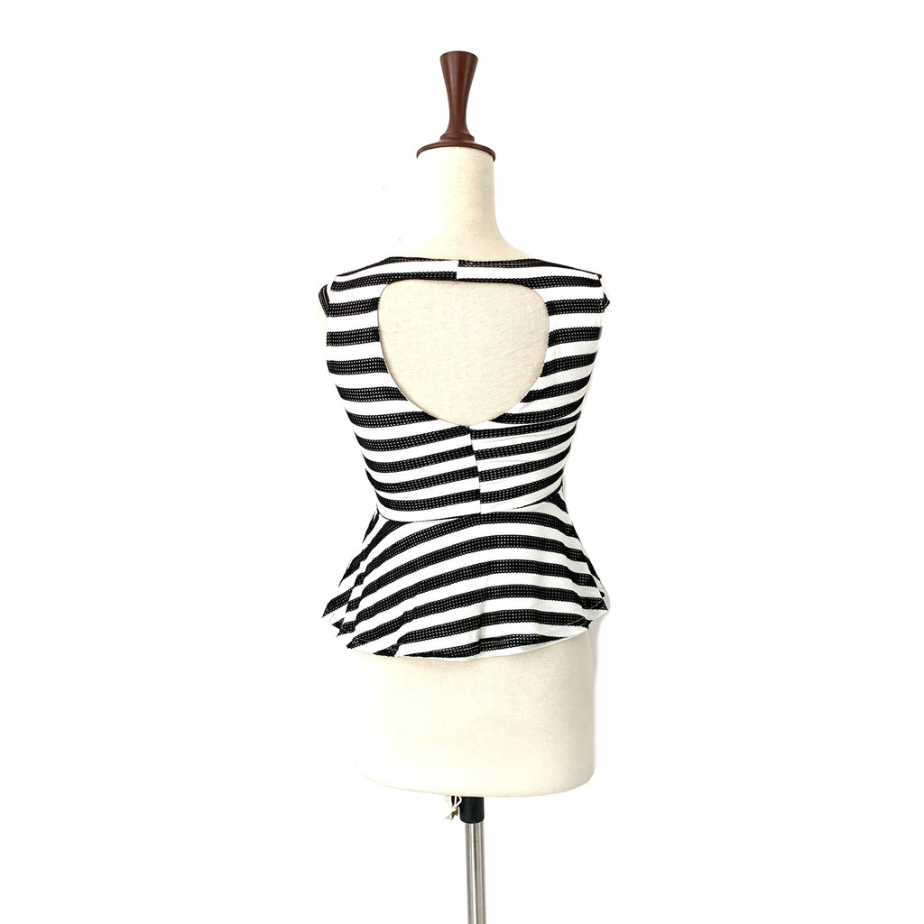 River Island Black & White Top | Gently Used |
