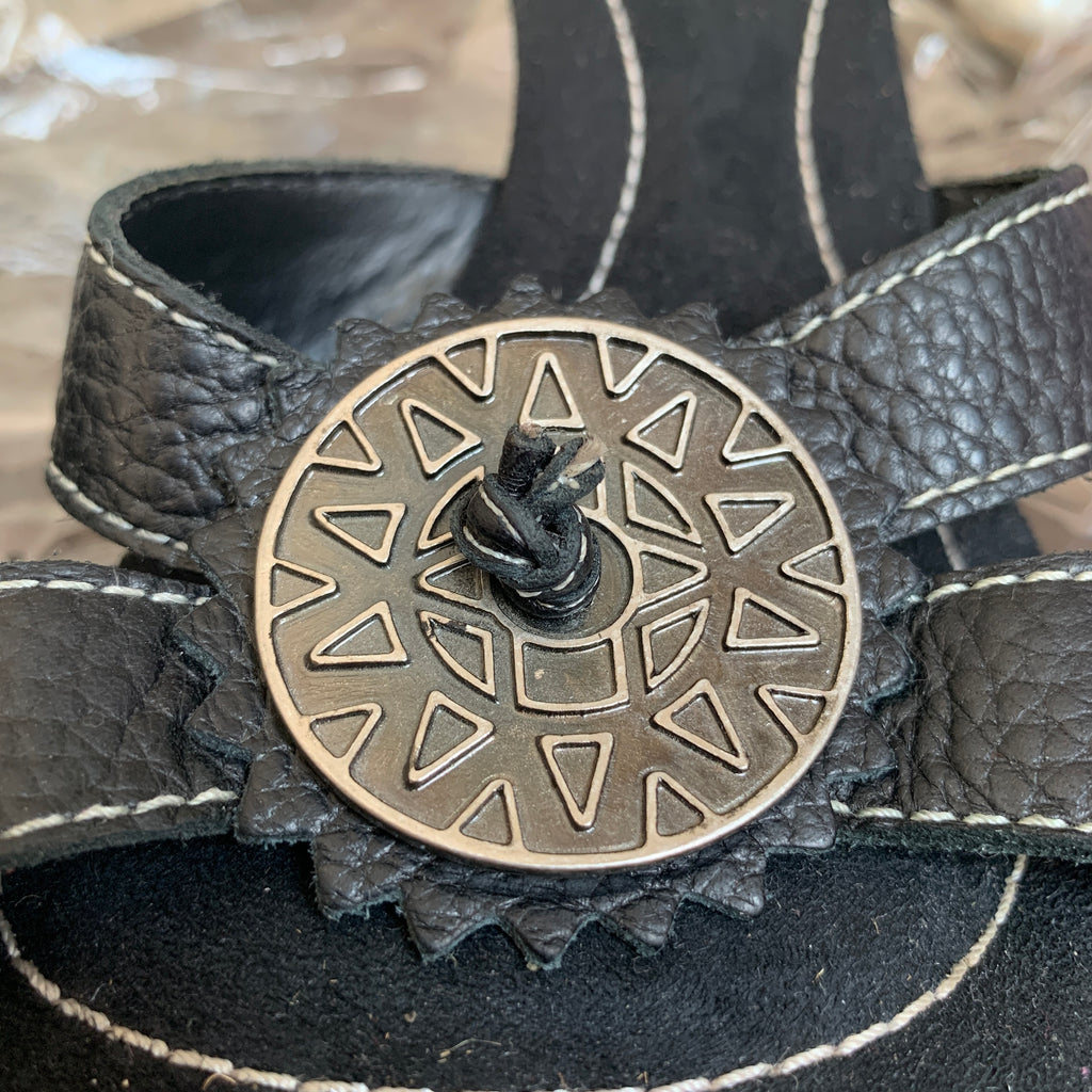 Naturalizer Black Heeled Sandals | Gently Used |