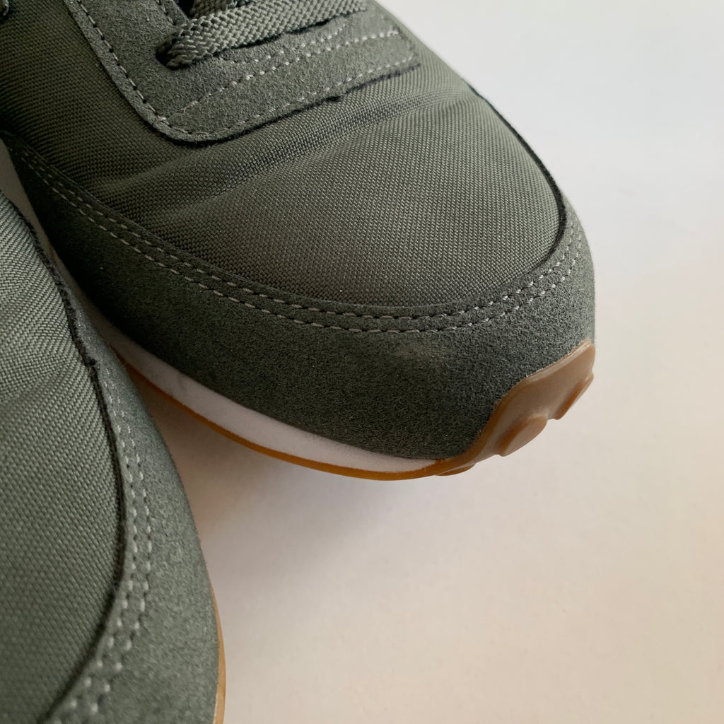 New Balance Men's Green & Tan Sneakers | Gently Used |