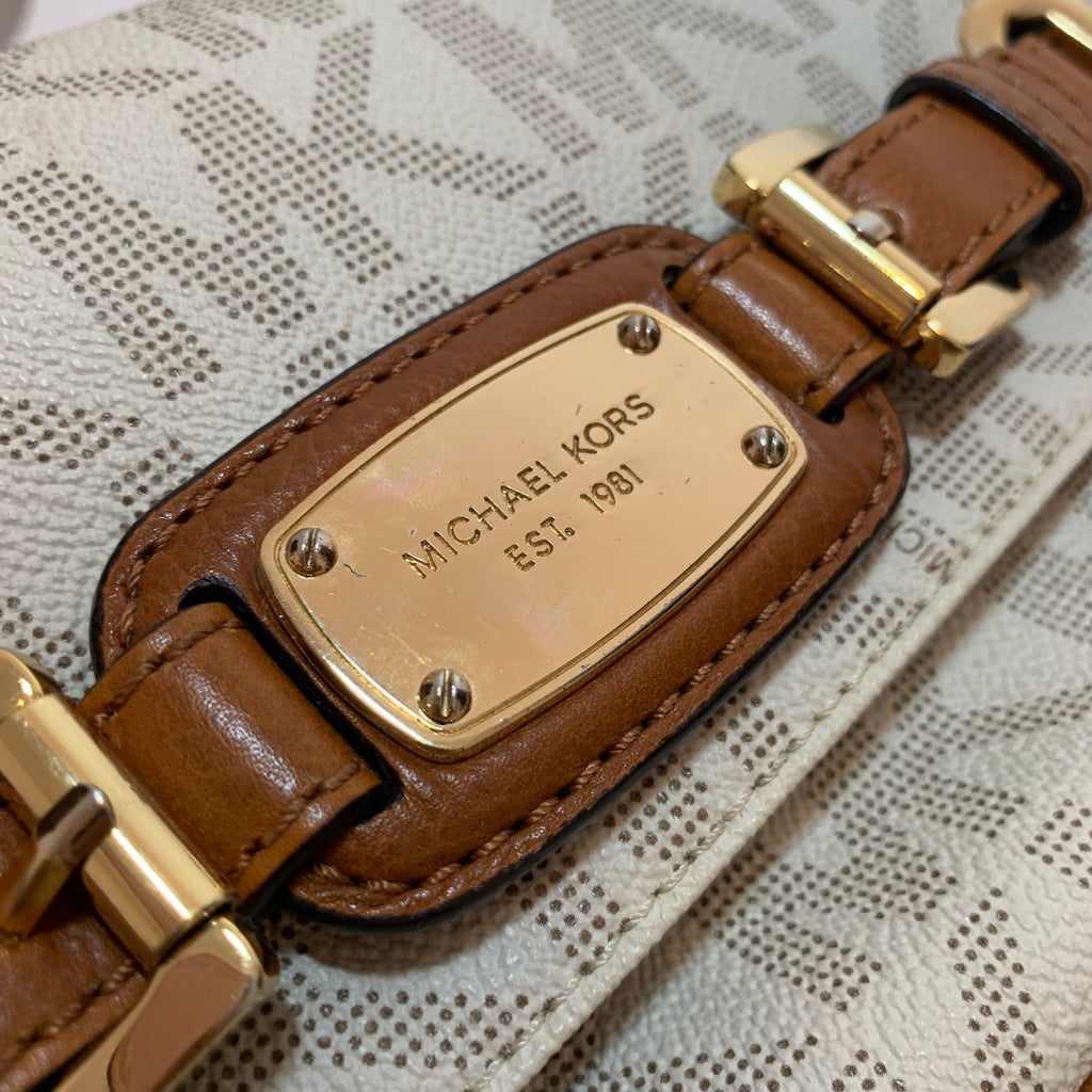 Michael Kors Vanilla Monogram 'Hamilton Flap' Shoulder Bag | Pre Loved |