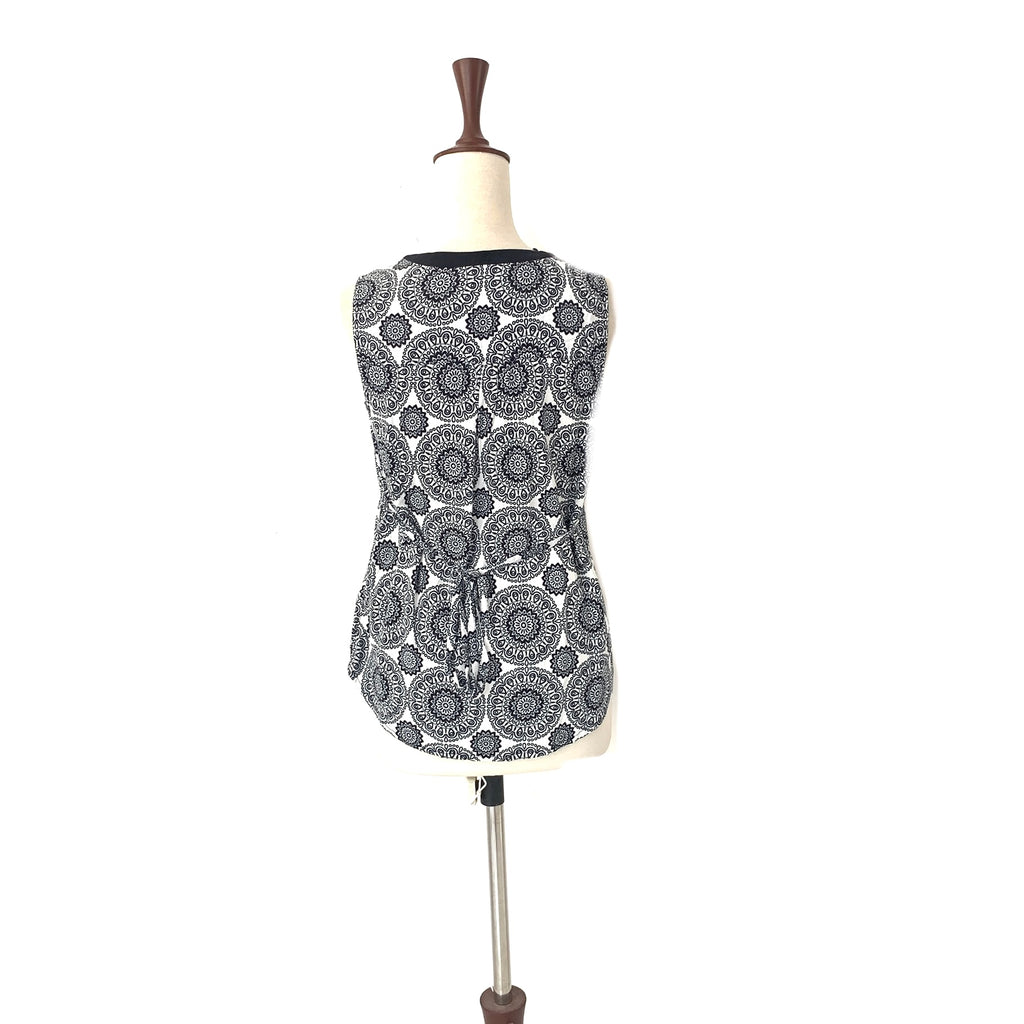 Maine Black & White Printed Sleeveless Top | Gently Used |